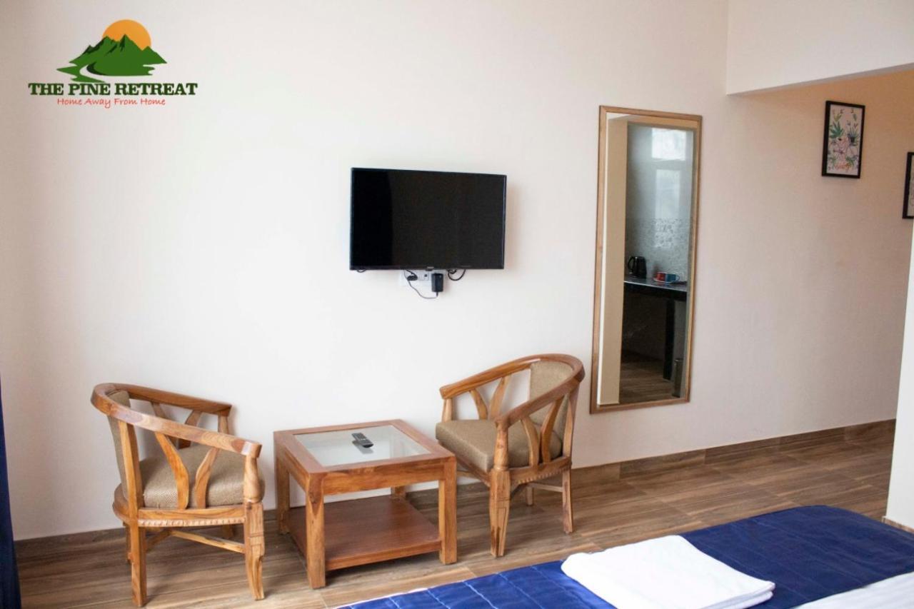 ホテル Pine Retreat シムラー エクステリア 写真